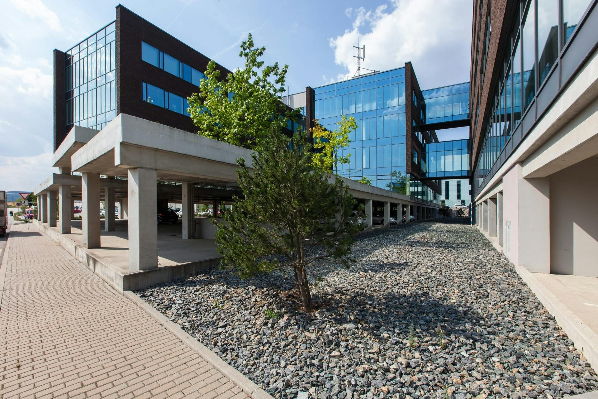 Axis Office Modřice, administrative space 50 to 4000 m2